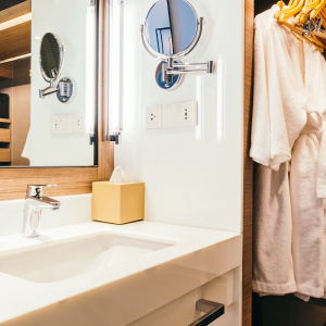 white-sink-faucet-water-decoration-bathroom